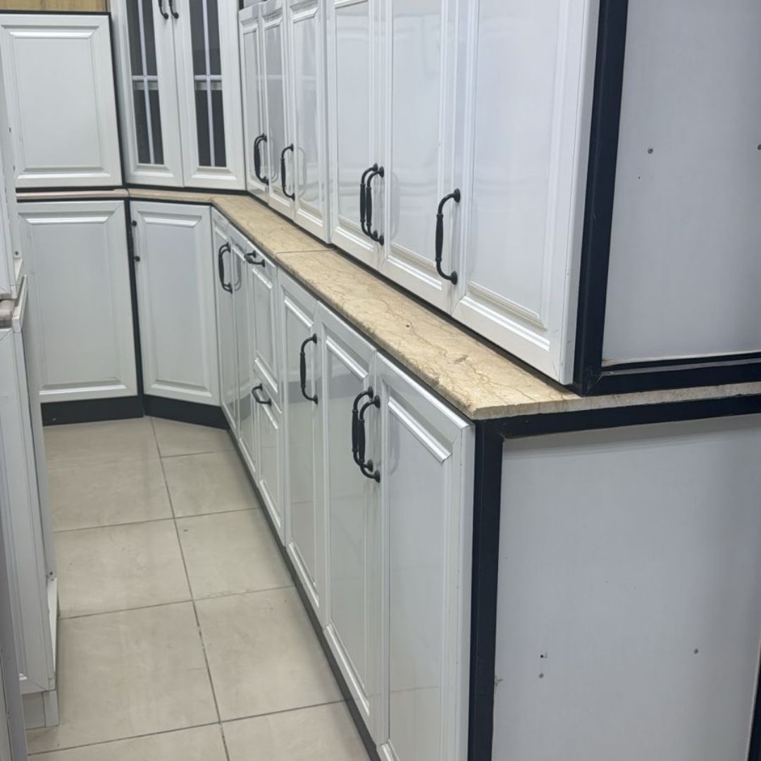 مطابخ مستعمله بحاله ممتازه